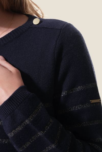 Дамски пуловер с метални райета от прежда Mosaline